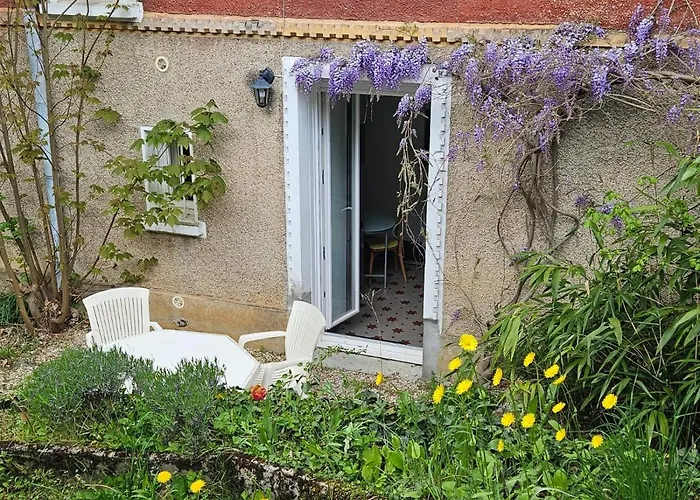L\'Annexe De La Corniche